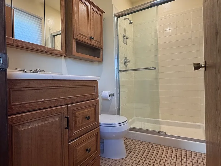 1161 Parker Ln — Photo 10