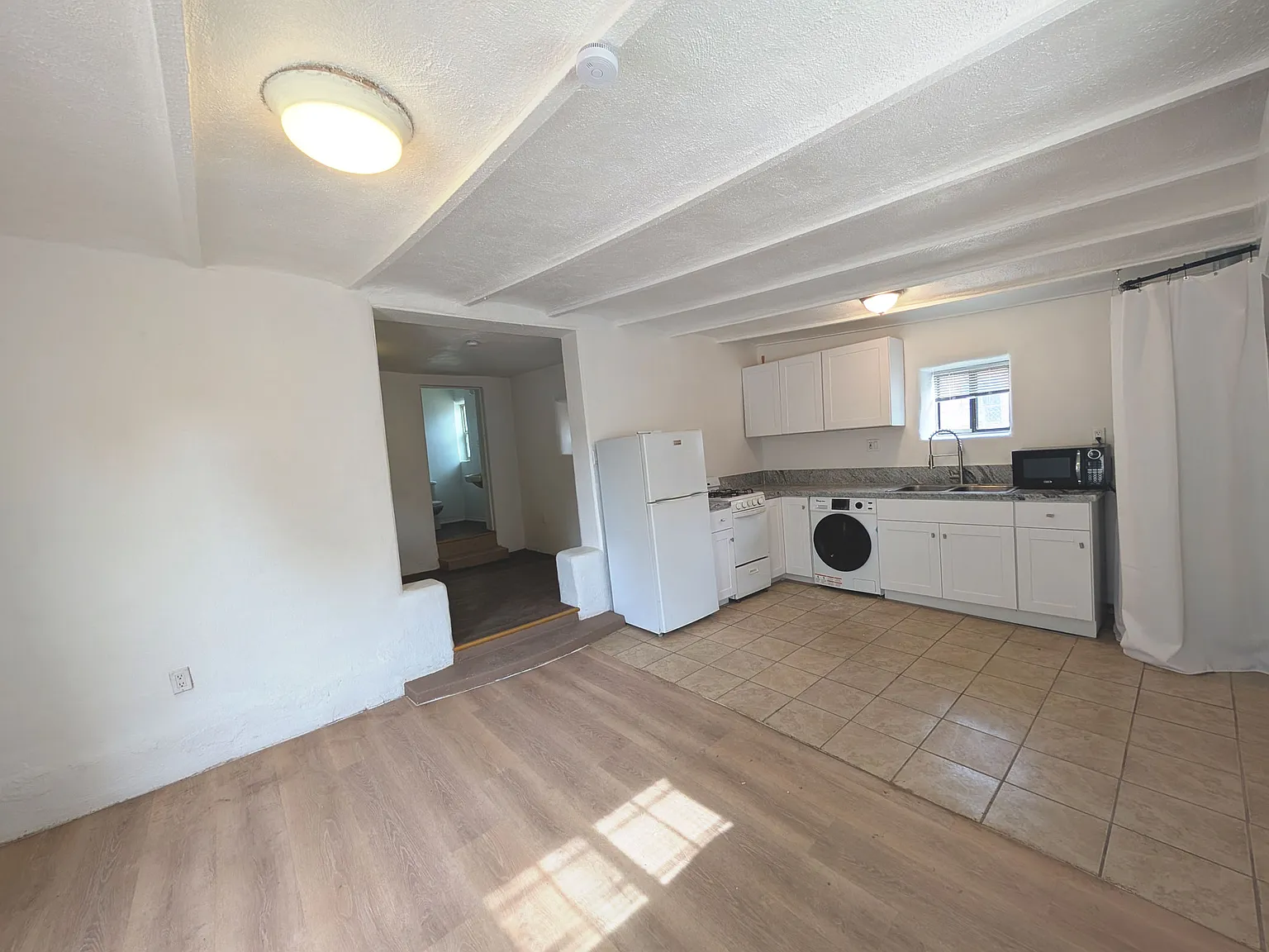 1 bed, 550 sqft, $1,550 — Photo 3