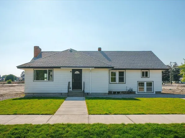 525 N Long Rd, Greenacres, WA 99016