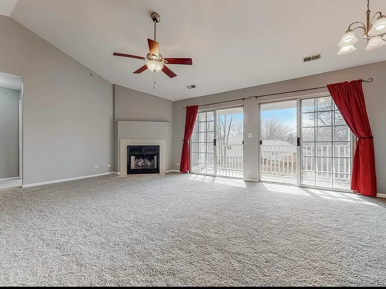 5S530 Paxton Dr — Photo 7