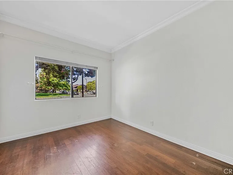 632 Springbrook N #7 — Photo 12