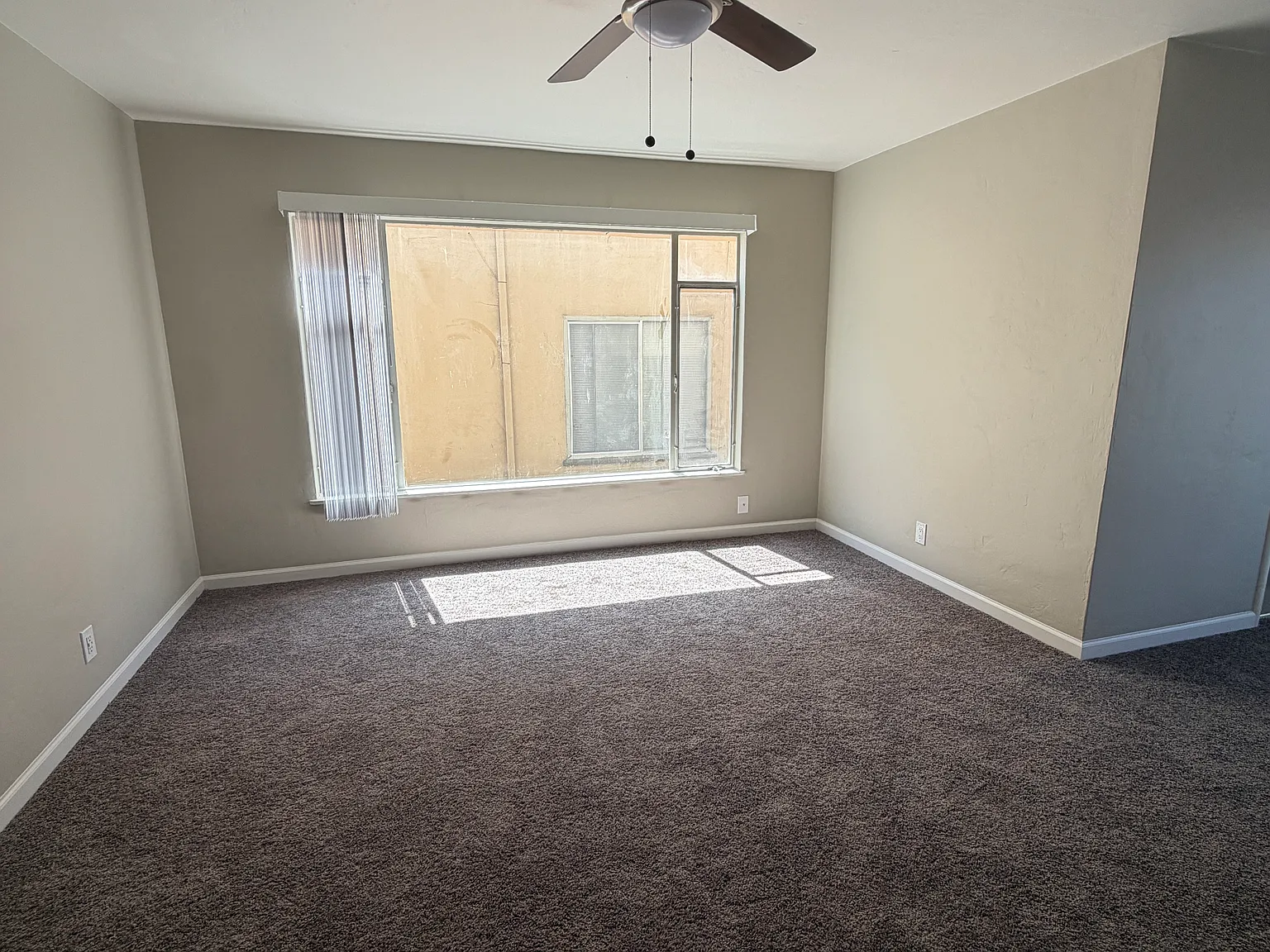 2 bed, 700 sqft, $2,395 — Photo 2
