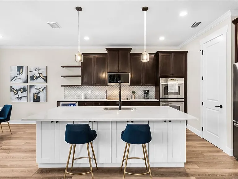 2915 W Bay View Ave — Photo 14