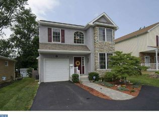 56 Church Ln, Broomall, PA 19008