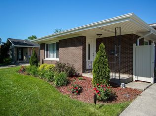 16436 George Dr, Oak Forest, IL