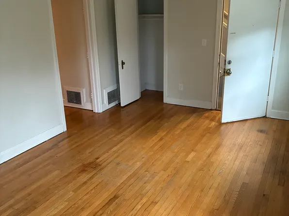 2703 Broad St NW APT 6, Roanoke, VA 24012