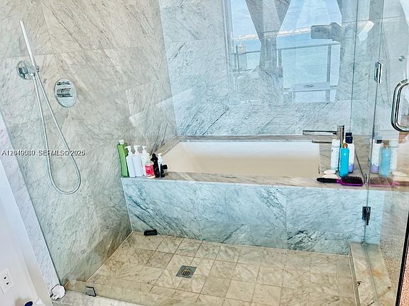 3rd image of 3131 NE 7th Ave #1806