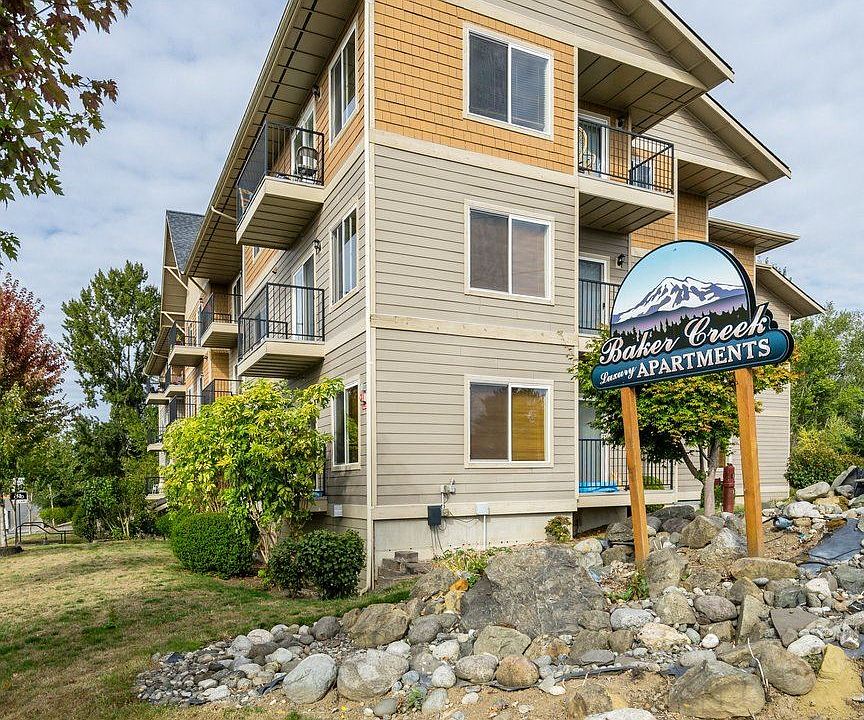 2nd image of 3900 Deemer Rd APT 305