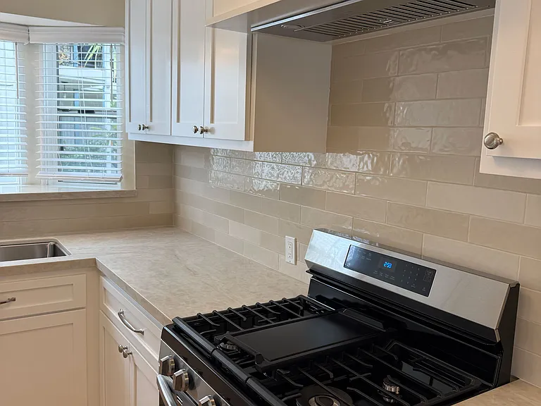 617 W Glenoaks Blvd #617 — Photo 5
