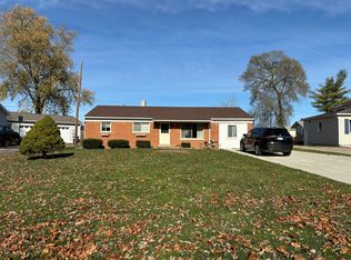 1618 Clinton Ave, Saint Clair, MI