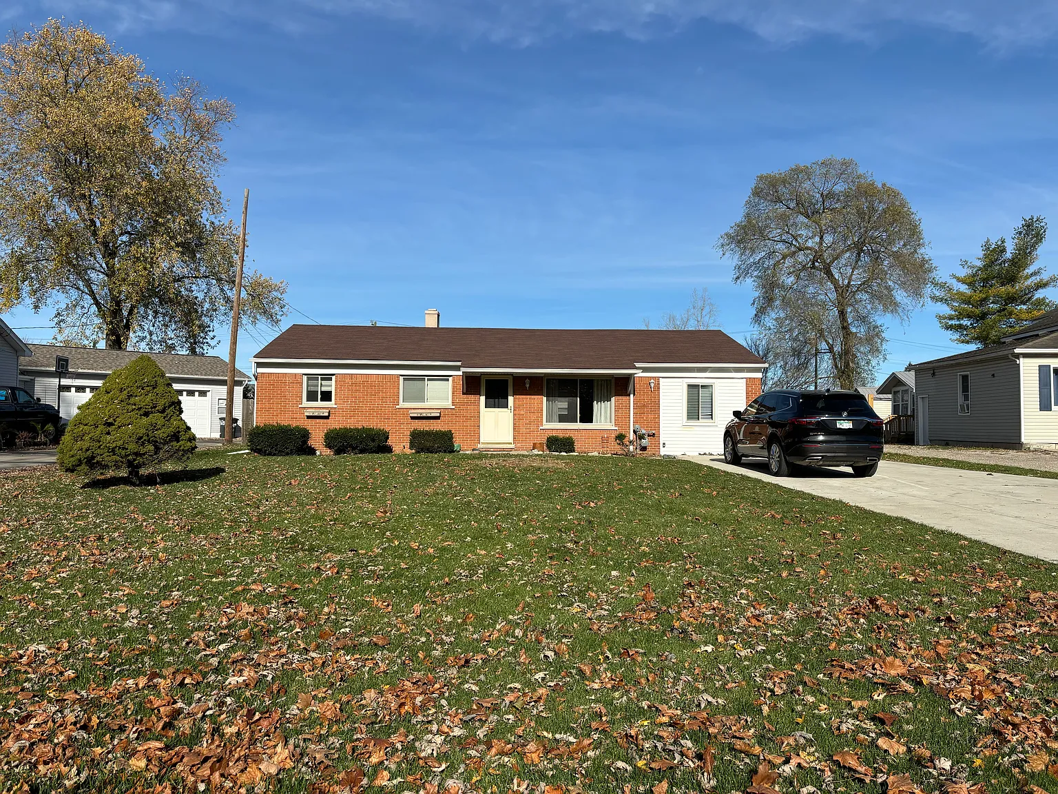 1618 Clinton Ave photo 1