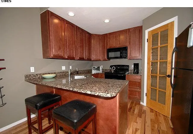 462 Fillmore Ct — Photo 18