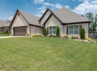 82 Clervaux Dr, Little Rock, AR 72223