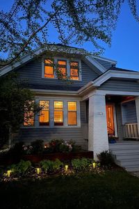 5074 N Hollywood AVENUE, Whitefish Bay, WI, 53217