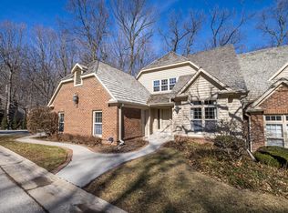 630 Park Cir, Elm Grove, WI 53122