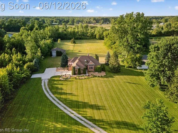 39750 Willow Rd, New Boston, MI 48164