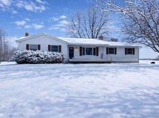 2452 W Willard Rd, Birch Run, MI 48420