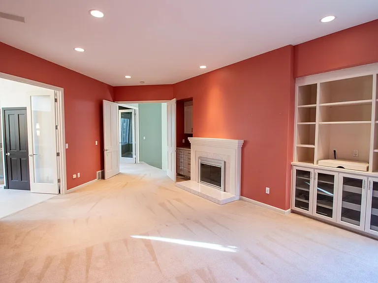15831 SE 45th St — Photo 20