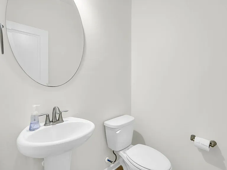 139 Blackwater Way — Photo 4