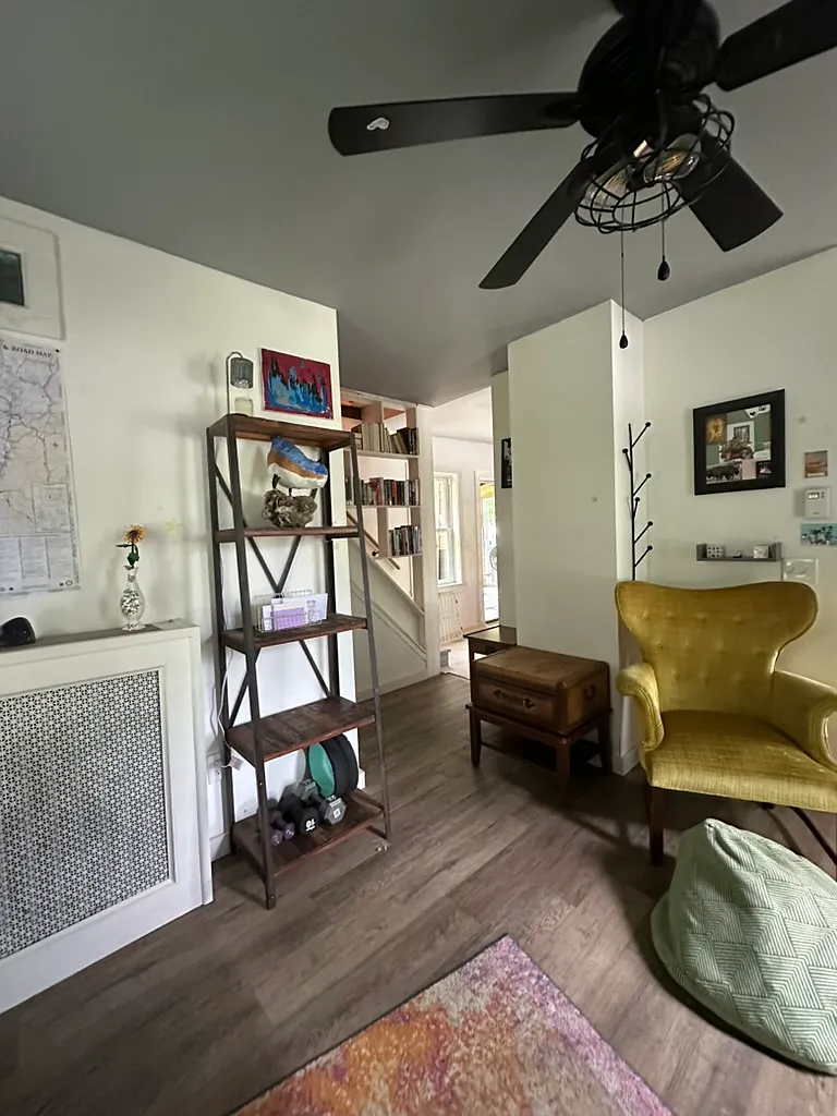 3 bed, 1587 sqft, $2,905 — Photo 4