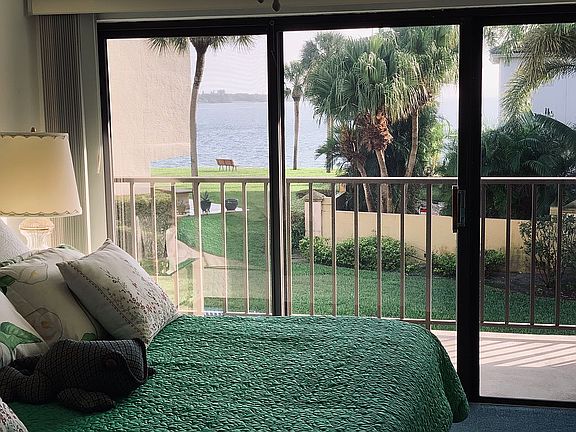 3rd image of 7550 Sunshine Skyway Ln S APT 123