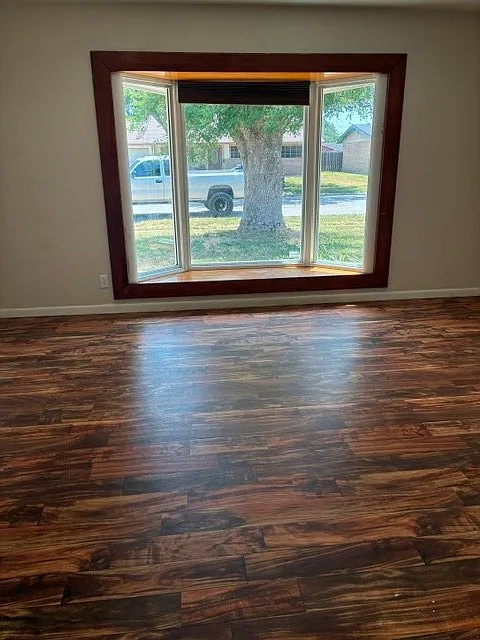 3 bed, 2.0 bath, 1627 sqft, $1,750 — Photo 4