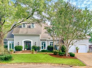 7 Pond Side Dr, Jackson, MS 39211