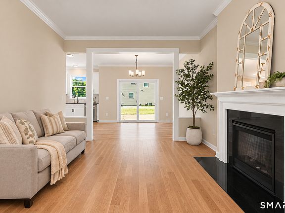 3rd image of 69 Cambridge Court