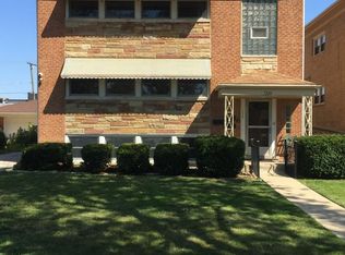 7226 W Crain St, Niles, IL 60714