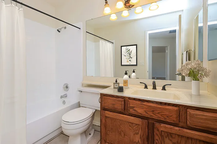 5946 E Fairfield St — Photo 13