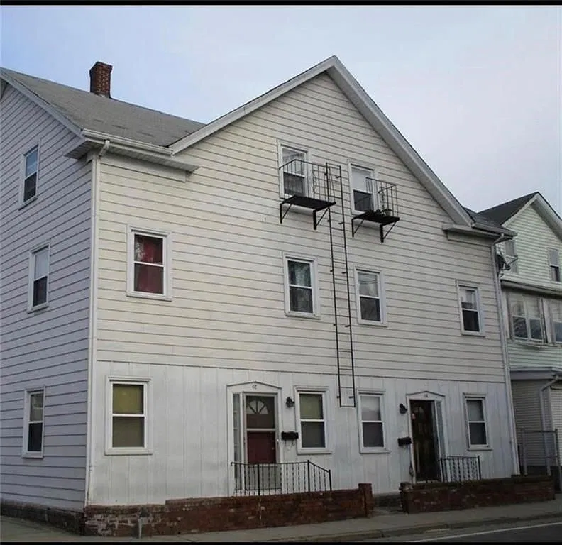 2 bed, 1.0 bath, 680 sqft, $1,500 — Photo 1