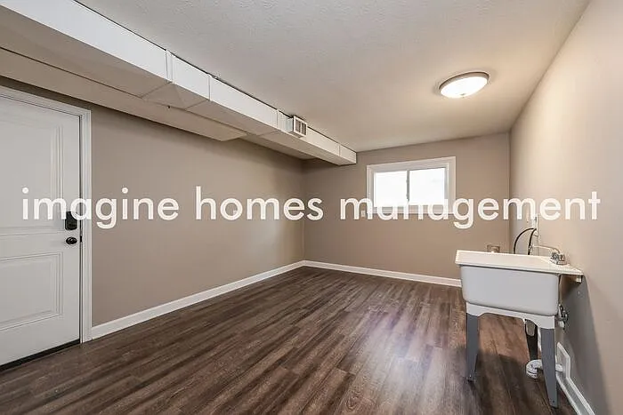 6595 Edgemoor Ave — Photo 11