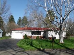 39 Woodlawn Ave, Lakewood, NY 14750
