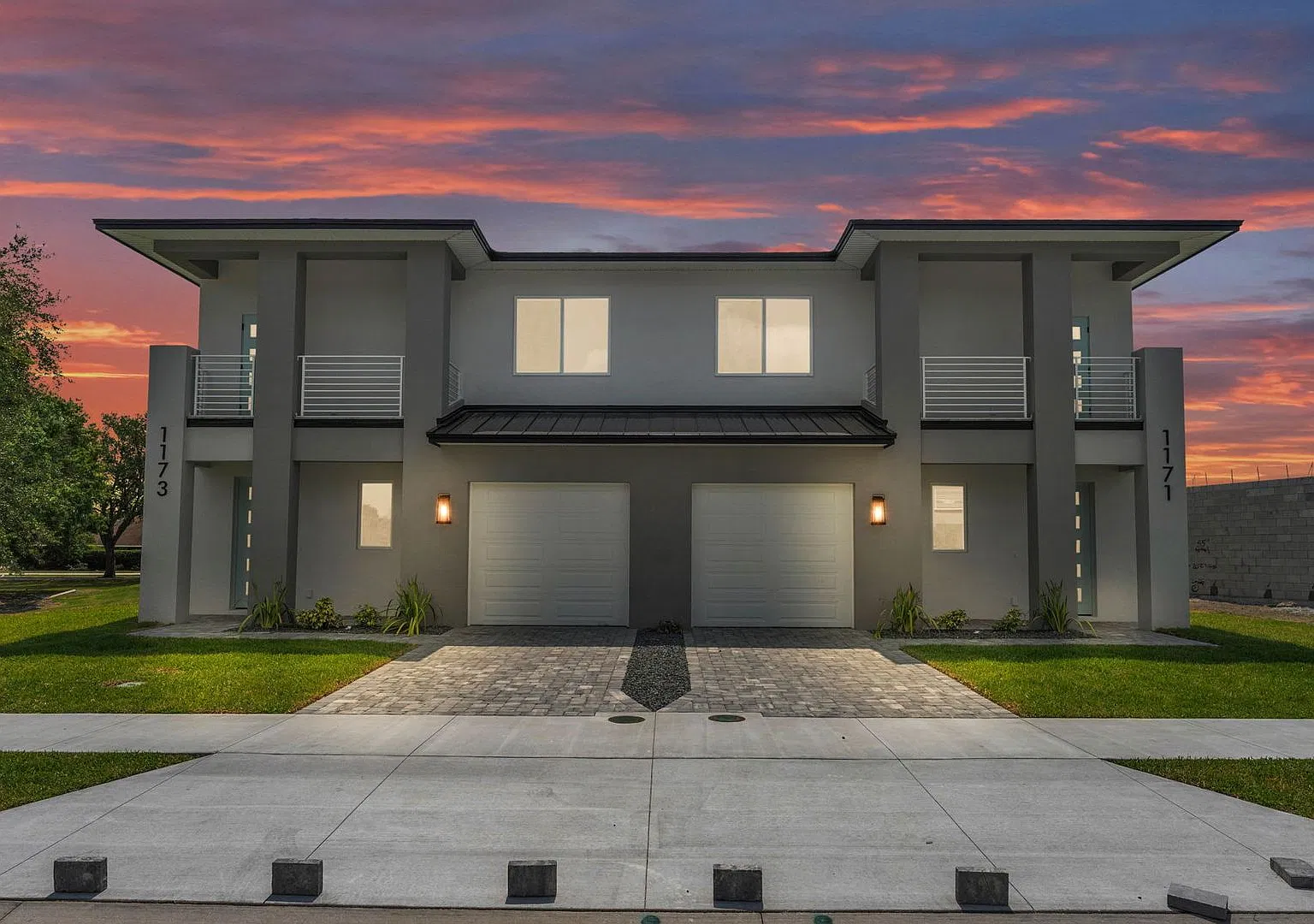 Stunning New Construction Villa for Rent Near Lake John — Photo 1