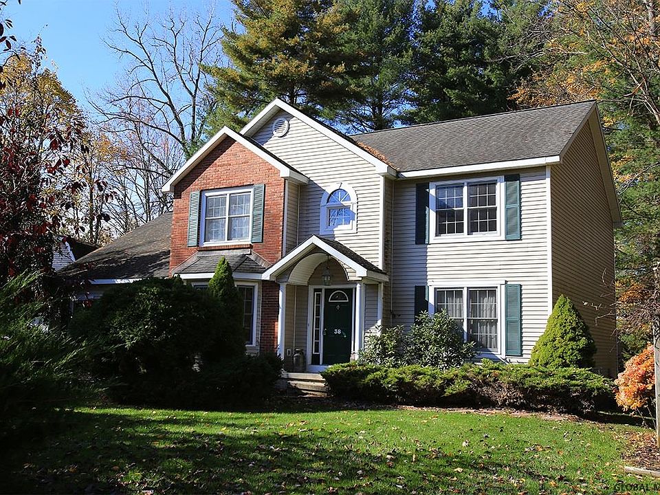 1st image of 38 Heather Dr