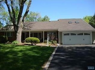 447 Beverly Rd, Ridgewood, NJ 07450