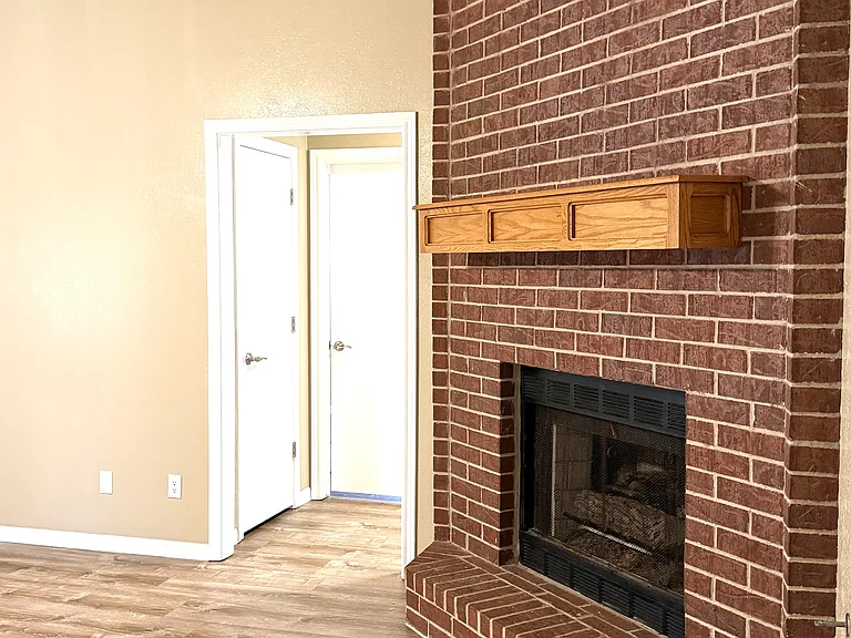 1505 Richland Ct N — Photo 27