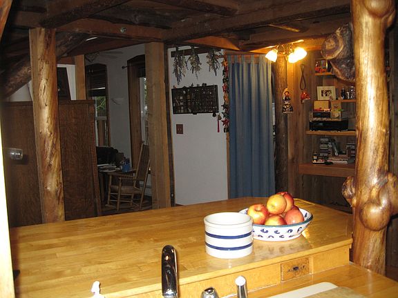 2nd image of 461 Hagelbarger Ave