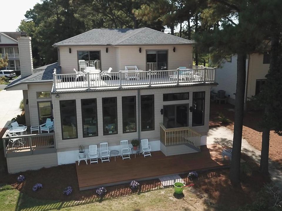 1st image of 34332 Indian River Dr