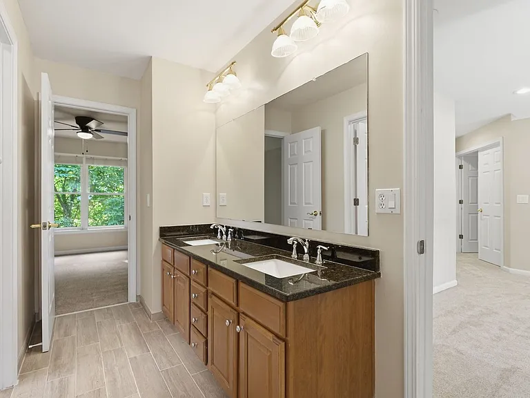 174 Ennisbrook Dr SE — Photo 29