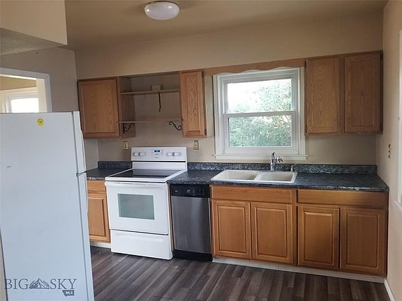 3rd image of 2815 Nettie St
