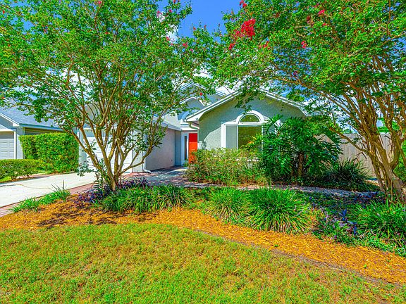 3rd image of 220 Del Prado Dr