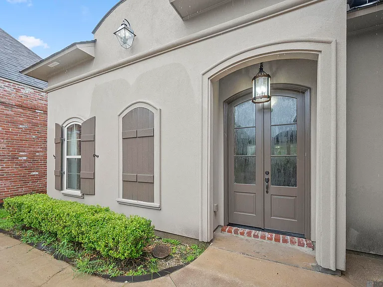 14835 Pendleton Way — Photo 2