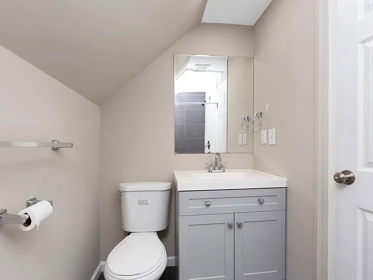 83 Buckingham Dr — Photo 16