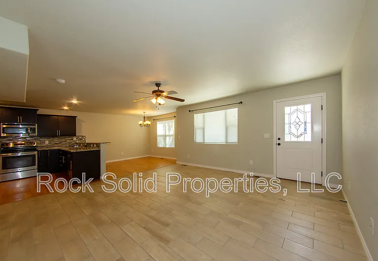 1031 Old Town Ln #1 — Photo 9