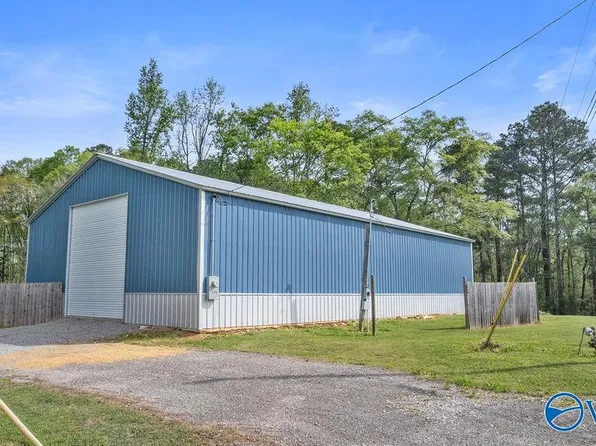 1590 McCluney St, Gadsden, AL 35903