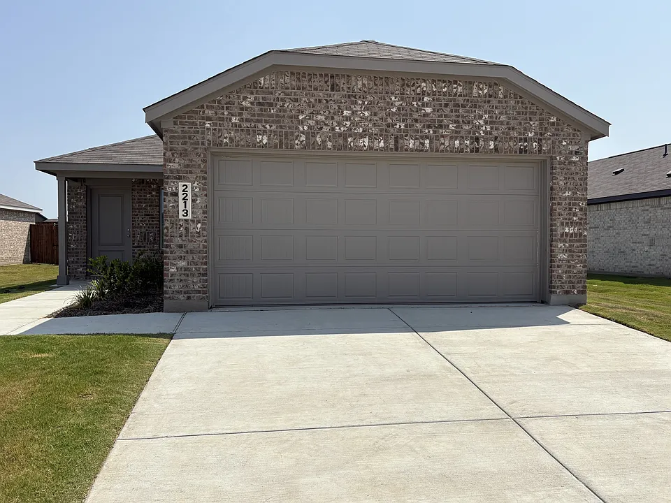 2213 Neyland Dr
