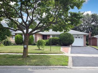 8 Snowcrest Ave, Toronto, ON M2K 2K6