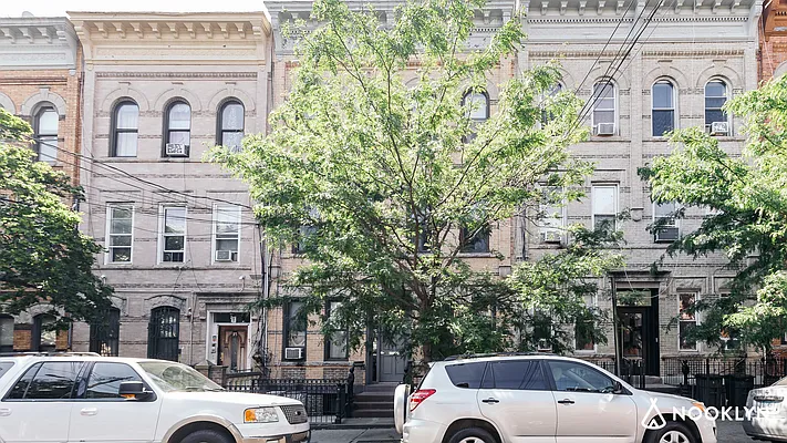 Rented by Nooklyn NYC LLC | media 3