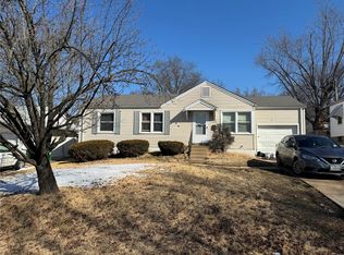 1139 Darr Dr, Saint Louis, MO 63137